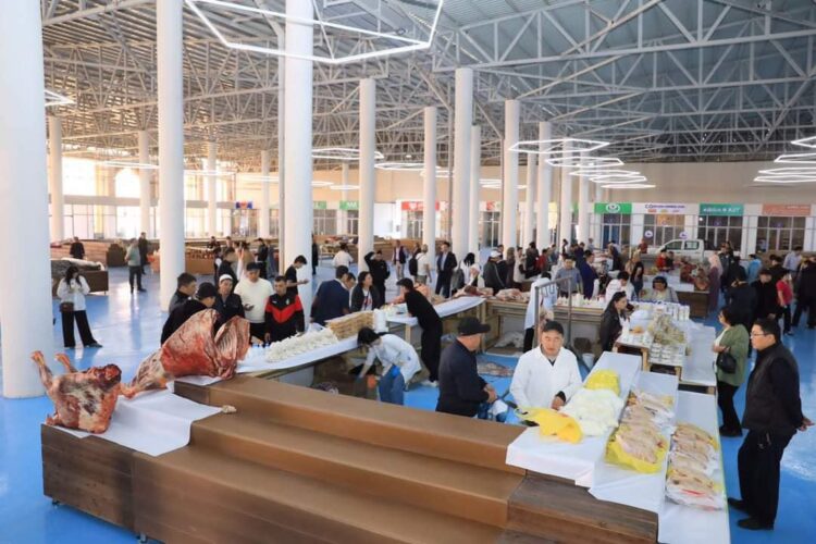 ТҮРКІСТАН: ЭКОБАЗАРДА АҚТӨБЕЛІК ӨНІМДЕРДІҢ ЖӘРМЕҢКЕСІ ӨТТІ