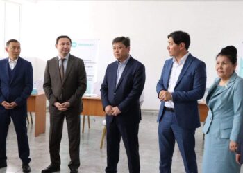 AMANAT: АУЫЛ ТҰРҒЫНДАРЫ МӘСЕЛЕНІҢ ШЕШІМІН КҮТЕДІ