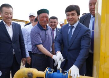 ТҮРКІСТАН: БӘЙДІБЕК АУДАНЫНДА ЕКІ ЕЛДІ МЕКЕНГЕ ГАЗ БЕРІЛДІ