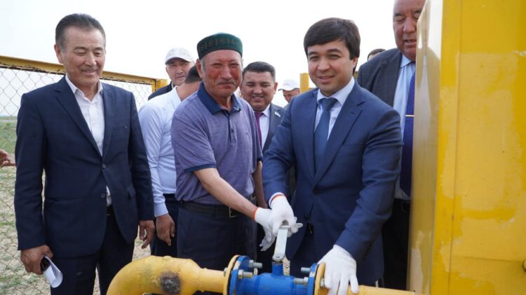 ТҮРКІСТАН: БӘЙДІБЕК АУДАНЫНДА ЕКІ ЕЛДІ МЕКЕНГЕ ГАЗ БЕРІЛДІ