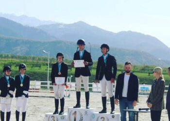 ТҮРКІСТАНДЫҚ СПОРТШЫ КОНКУРДАН КҮМІС  ЖҮЛДЕГЕР  АТАНДЫ