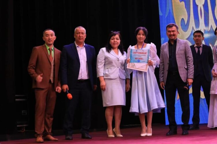 ТҮРКІСТАН:  АХМЕТ БАЙТҰРСЫНҰЛЫНЫҢ 150 ЖЫЛДЫҒЫНА АРНАЛҒАН КӨРКЕМСӨЗ ОҚУ ШЕБЕРЛЕРІНІҢ БАЙҚАУЫ ӨТТІ