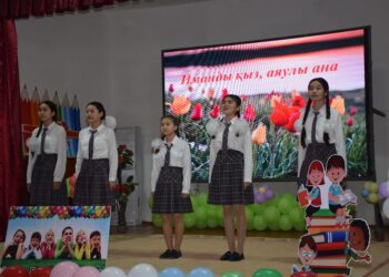 ТҮРКІСТАН: «ИМАНДЫ ҚЫЗ, АЯУЛЫ АНА» ТАҚЫРЫБЫНДА ТӘРБИЕ САҒАТТАРЫ ӨТКІЗІЛІП ЖАТЫР