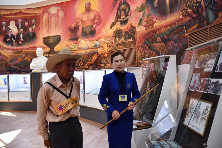 Ordabasy: Ұлытаудан жаяу шыққан жиһанкез Ордабасыға жетті