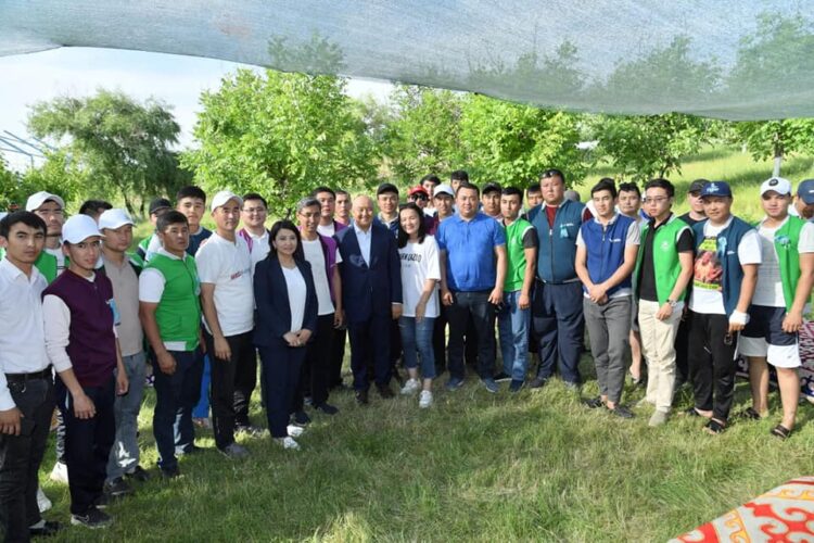 Ө.ШӨКЕЕВ ЕРІКТІЛЕРІМЕН ЕРКІН КЕЗДЕСУ ӨТКІЗДІ