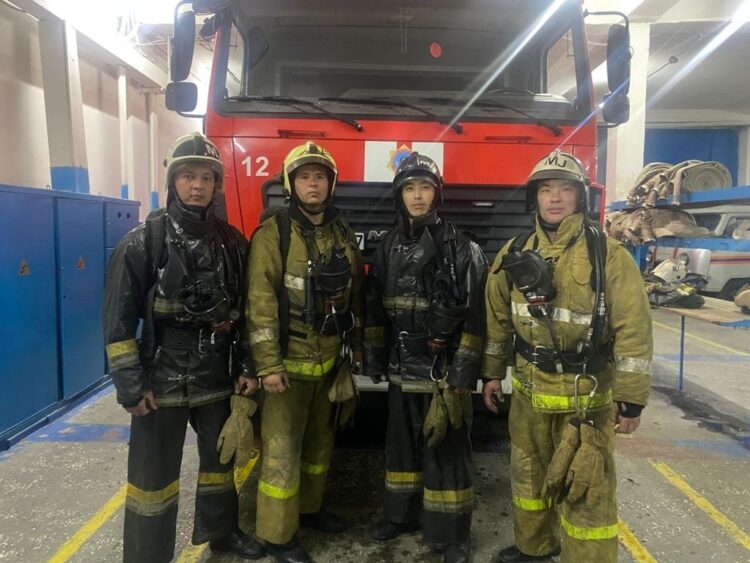 ШЫМКЕНТТІК ӨРТ СӨНДІРУШІЛЕР 2 БАЛАНЫ ӨРТТЕН ҚҰТҚАРДЫ