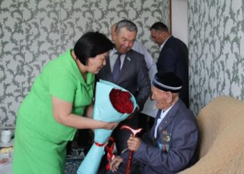 ТҮРКІСТАН: АРЫСТА МАЙДАНГЕРЛЕРГЕ ҚҰРМЕТ КӨРСЕТІЛДІ