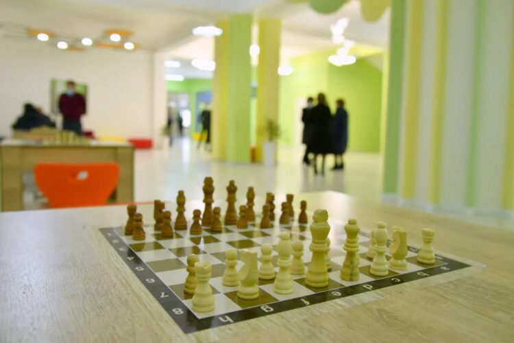 ШЫМКЕНТТЕ ОҚУШЫЛАРДЫҢ 77 ПАЙЫЗЫ ҚОСЫМША БІЛІММЕН ҚАМТЫЛҒАН