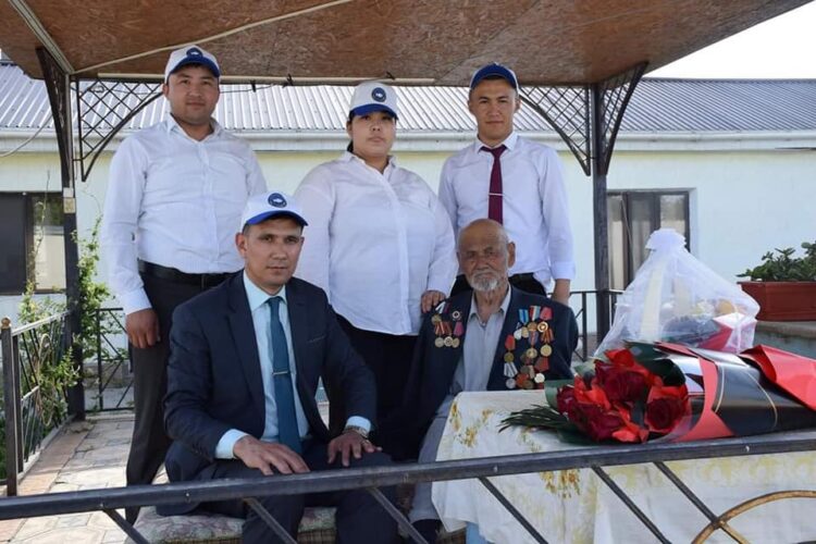 ТҮРКІСТАН: ҚАРТ МАЙДАНГЕРЛЕРГЕ ҚҰРМЕТ КӨРСЕТІЛДІ