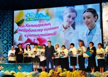 ТҮРКІСТАНДА МЕЙІРБИКЕЛЕРГЕ ҚҰРМЕТ КӨРСЕТІЛДІ