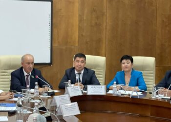 ТҮРКІСТАН: ЭТНОМӘДЕНИ БІРЛЕСТІКТЕР ӨКІЛДЕРІ ПРЕЗИДЕНТТІҢ РЕФЕРЕНДУМ ӨТКІЗУ ТУРАЛЫ ШЕШІМІНЕ ҚОЛДАУ БІЛДІРДІ