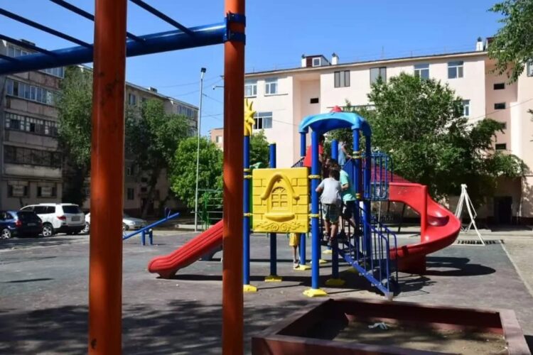 ТҮРКІСТАН: БІРІНШІ ШАҒЫНАУДАНДА 19 БАЛАЛАР ОЙЫН АЛАҢШАСЫ ҚОЛДАНЫСҚА БЕРІЛЕДІ