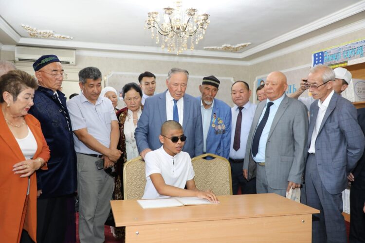 ТҮРКІСТАН: АРЫСТАҒЫ «ТЕҢ ҚОҒАМ» ОРТАЛЫҒЫ 6 МЫҢ АЗАМАТҚА ТЕГІН ҚЫЗМЕТ КӨРСЕТТІ