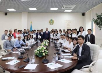 ТҮРКІСТАН:  ҮЗДІК ҰСТАЗДАР МАРАПАТТАЛДЫ