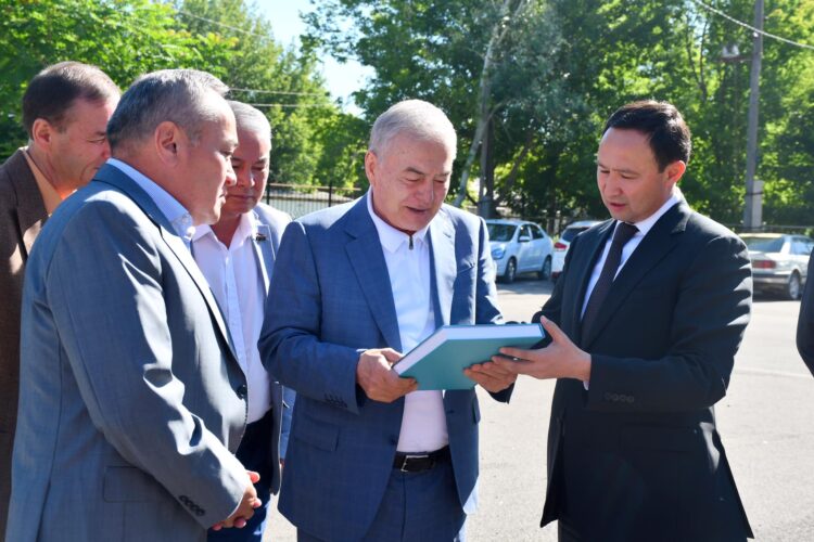 Ordabasy: Референдум бойынша республикалық штаб мүшелері ауылдарда үгіт-насихат жұмыстарын жүргізді