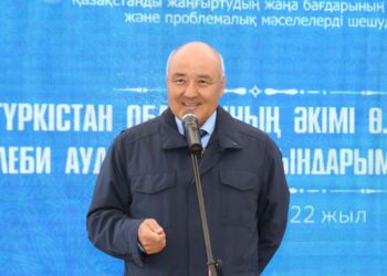 ӨМІРЗАҚ ШӨКЕЕВ: «ТҮРКІСТАН ОБЛЫСЫНА ОҚУШЫЛАР ТАСЫМАЛЫ ҮШІН 100 АВТОБУС БӨЛІНЕДІ»