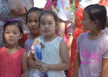 ТҮРКІСТАН: «БАЛҒЫН БАЛАЛАР – БІЗДІҢ БОЛАШАҒЫМЫЗ» АТТЫ ҚАЙЫРЫМДЫЛЫҚ ІС-ШАРАСЫ ӨТТІ