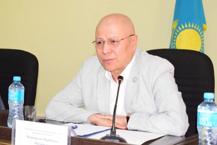 ТҮРКІСТАН ОБЛЫСЫНЫҢ АУДАН, ҚАЛАЛАРЫНДА КӘСІПКЕРЛІКТІ ҮЙРЕТУ БОЙЫНША СЕМИНАРЛАР ӨТІП ЖАТЫР