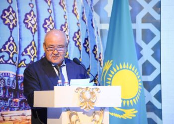 ӨМІРЗАҚ ШӨКЕЕВ: «ТҮРКІСТАНДЫ ҚОҒАМДЫҚ КЕЛІСІМ МЕН БІРЛІКТІҢ ҮЛГІСІ РЕТІНДЕ ДАМЫТУЫМЫЗ КЕРЕК»