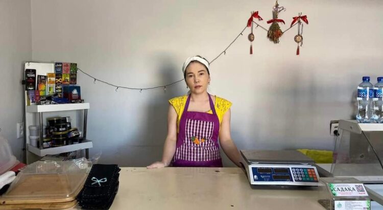 Ordabasy: Кондитерлік дүкен ашып, табысын еселеуде