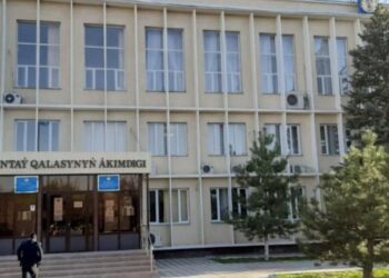 ТҮРКІСТАН: КЕНТАУДА ЖҰРТШЫЛЫҚ ӘКІМДІКТІҢ ЖҰМЫСЫН ТІКЕЛЕЙ БАҚЫЛАЙ АЛАДЫ