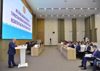 ТҮРКІСТАН ОБЛЫСТЫҚ МӘСЛИХАТЫНЫҢ КЕЗЕКТЕН ТЫС СЕССИЯСЫНДА МАҢЫЗДЫ МӘСЕЛЕЛЕР ТАЛҚЫЛАНДЫ