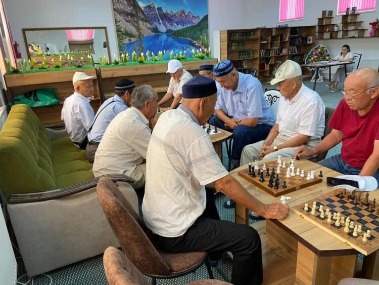 ТҮРКІСТАН: КЕЛЕСТЕГІ МЕКЕМЕДЕ 250 ЗЕЙНЕТКЕР МЕН 72 МҮМКІНДІГІ ШЕКТЕУЛІ ЖАНҒА КӨМЕК КӨРСЕТІЛІП ЖАТЫР