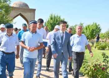 ТҮРКІСТАН:  ОРДАБАСЫДАҒЫ «ИШАН БАЗАР»  МЕШІТІНЕ НАЗАР АУДАРЫЛАДЫ