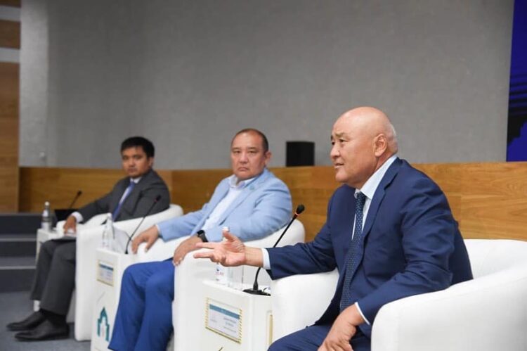 ТҮРКІСТАН ОБЛЫСЫНДА КӘСІПКЕРЛЕРГЕ 90 МЛРД. ТЕҢГЕ КӨЛЕМІНДЕ ҚОЛДАУ КӨРСЕТІЛДІ