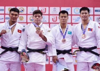 ТҮРКІСТАНДЫҚ ДИДАР ХАМЗА – АЗИЯ ЧЕМПИОНАТЫНЫҢ ҚОЛА ЖҮЛДЕГЕРІ