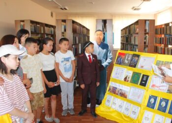 ТҮРКІСТАНДА МУЗЕЙ ҚЫЗМЕТКЕРЛЕРІ АБАЙ КҮНІН КЕҢ КӨЛЕМДЕ АТАП ӨТТІ