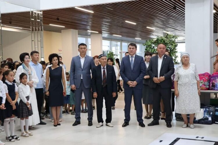 ТҮРКІСТАН ҚАЛАСЫНДА «МЕКТЕПКЕ ЖОЛ» АКЦИЯСЫМЕН 1300-ДЕН АСТАМ  БАЛА ОҚУ ҚҰРАЛДАРЫМЕН ҚАМТЫЛДЫ