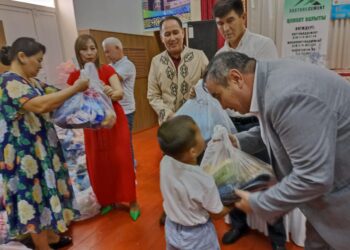 ТҮРКІСТАН: ТҮЛКІБАС АУДАНЫНДА 600-ГЕ ЖУЫҚ БАЛАҒА «МЕКТЕПКЕ ЖОЛ» АКЦИЯСЫ АЯСЫНДА ҚОЛДАУ КӨРСЕТІЛДІ