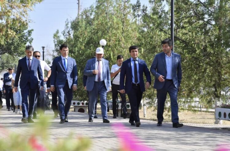 ТҮРКІСТАН: БӘЙДІБЕК ТҰРҒЫНДАРЫН АЛАҢДАТҚАН МӘСЕЛЕЛЕР ТАЛҚЫЛАНДЫ