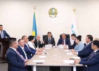 «AMANAT»: ФРАКЦИЯДА ЕЛДІ МЕКЕНДЕРДІҢ МӘСЕЛЕЛЕРІ ҚАРАЛДЫ