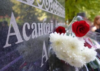 АСАНБАЙ АСҚАРОВТЫҢ ТУҒАНЫНА 100 ЖЫЛ