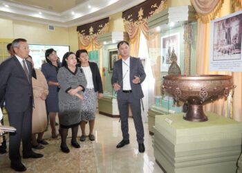 ҚЫЗЫЛОРДАДА «ТАРИХИ ТҮРКІСТАН» КӨШПЕЛІ КӨРМЕСІ ӨТІП ЖАТЫР