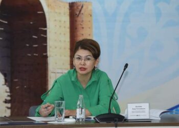 ТҮРКІСТАНДА Қ.А.ЯСАУИ КЕСЕНЕСІНІҢ ЖАЙ-КҮЙІН ЗЕРДЕЛЕУ ЖӨНІНДЕГІ ЖҰМЫС ТОБЫНЫҢ ҚОРЫТЫНДЫ КЕҢЕСІ ӨТТІ