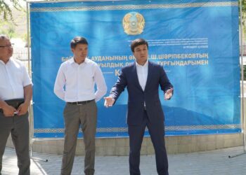 БӘЙДІБЕК: АУДАН ӘКІМІ БОРАЛДАЙ АУЫЛДЫҚ ОКРУГІ ТҰРҒЫНДАРЫМЕН КЕЗДЕСТІ