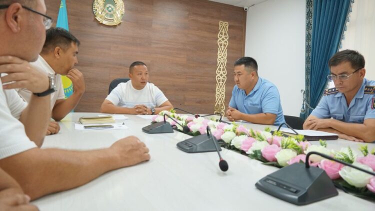 КЕЛЕС: ДИЗЕЛЬ ОТЫНЫНЫҢ БАҒАСЫ ЖҰМЫСШЫ ТОПТЫҢ БАҚЫЛАУЫНДА