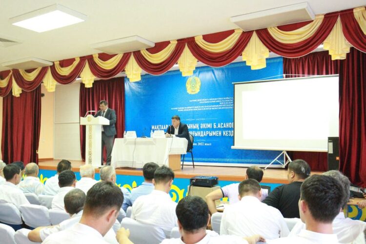 МАҚТААРАЛ: АУДАН БАСШЫСЫ АТАКЕНТ КЕНТІНІҢ ТҰРҒЫНДАРЫМЕН КӨШПЕЛІ КЕЗДЕСУ ӨТКІЗДІ