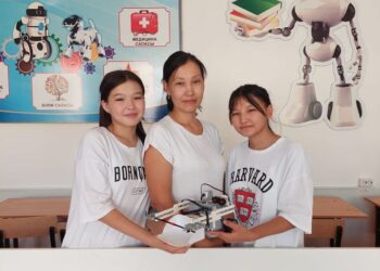 ТУРКЕСТАН: ШКОЛЬНИКИ СОЗДАЛИ РОБОТА ДЛЯ БОРЬБЫ С МУСОРОМ