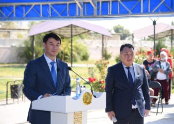 ТУРКЕСТАН: Д. САТЫБАЛДЫ ВСТРЕТИЛСЯ С ЖИТЕЛЯМИ СОЗАКА