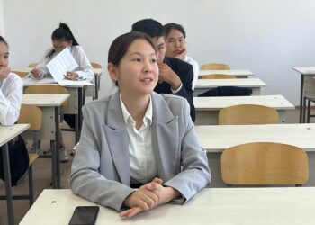 ТҮРКІСТАНДЫҚ ОҚУШЫЛАР ПРЕЗИДЕНТТІК ОЛИМПИАДАДА БІЛІМ ЖАРЫСТЫРДЫ