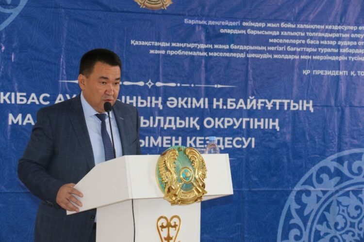 ТҮЛКІБАС: АУДАН ӘКІМІ ІІІ ТОҚСАНДАҒЫ ХАЛЫҚ АЛДЫНДАҒЫ ЕСЕПТІК КЕЗДЕСУІН ТҮЙІНДЕДІ