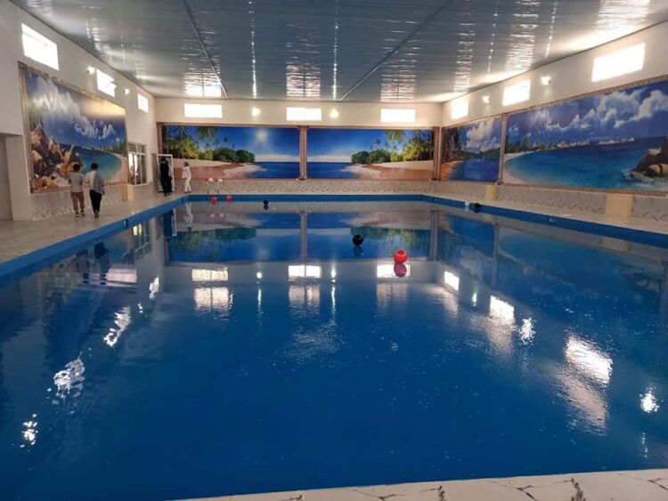 ТҮЛКІБАС АУДАНЫНДА ЗАМАНАУИ ЖАБЫҚ БАССЕЙН АШЫЛДЫ