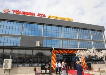 ТҮРКІСТАН: САРЫАҒАШТА 400 АДАМДЫ ЖҰМЫСПЕН ҚАМТИТЫН АВТОБӨЛШЕК САУДА ОРТАЛЫҒЫ АШЫЛДЫ