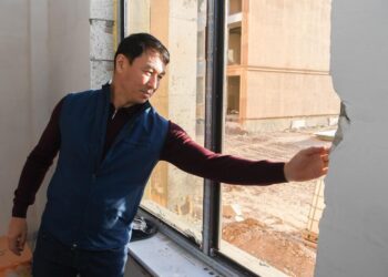 ДАРХАН САТЫБАЛДЫ: «СТРОИТЕЛЬСТВО И БЛАГОУСТРОЙСТВО ДОЛЖНЫ ВЕСТИСЬ СЛАЖЕННО»