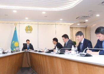 ТҮРКІСТАН: КӨКТЕМГІ СУ ТАСҚЫНЫ КЕЗЕҢІНЕ ДАЙЫНДЫҚ БАРЫСЫ ТАЛҚЫЛАНДЫ