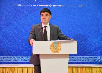 ХАЛЫҚПЕН КЕЗДЕСУ ШҰБАРДАН БАСТАЛДЫ